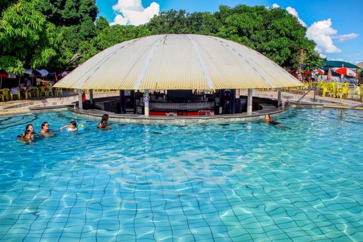 דירות קאלדס נובאס Piazza Acqua Park מראה חיצוני תמונה