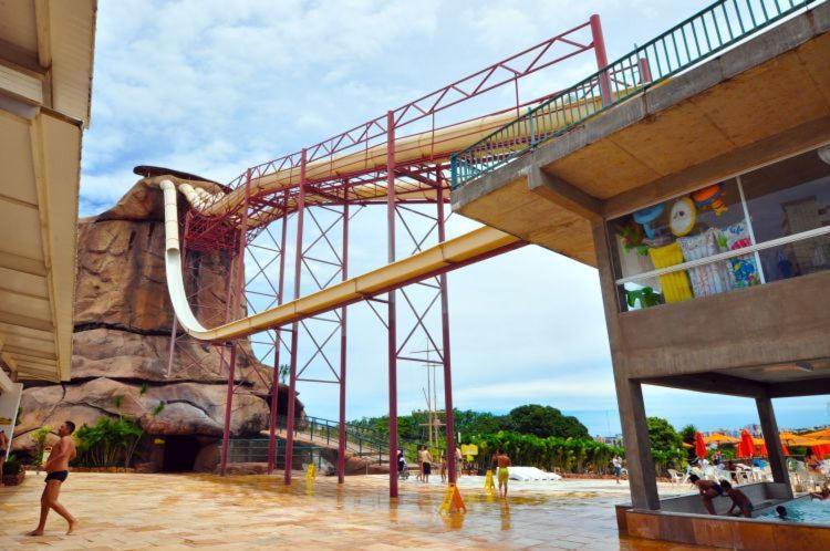 דירות קאלדס נובאס Piazza Acqua Park מראה חיצוני תמונה
