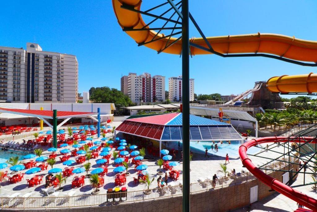 דירות קאלדס נובאס Piazza Acqua Park מראה חיצוני תמונה