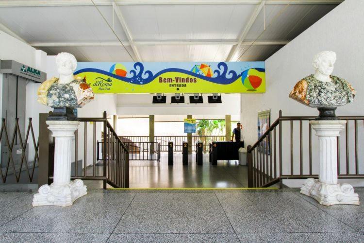 דירות קאלדס נובאס Piazza Acqua Park מראה חיצוני תמונה