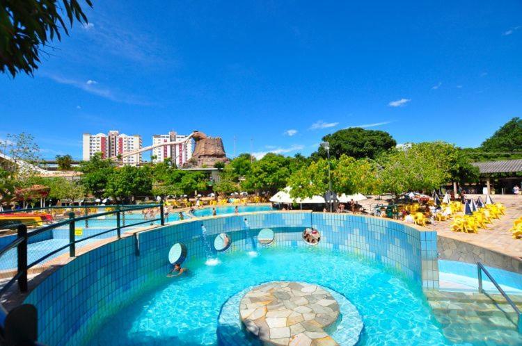 דירות קאלדס נובאס Piazza Acqua Park מראה חיצוני תמונה