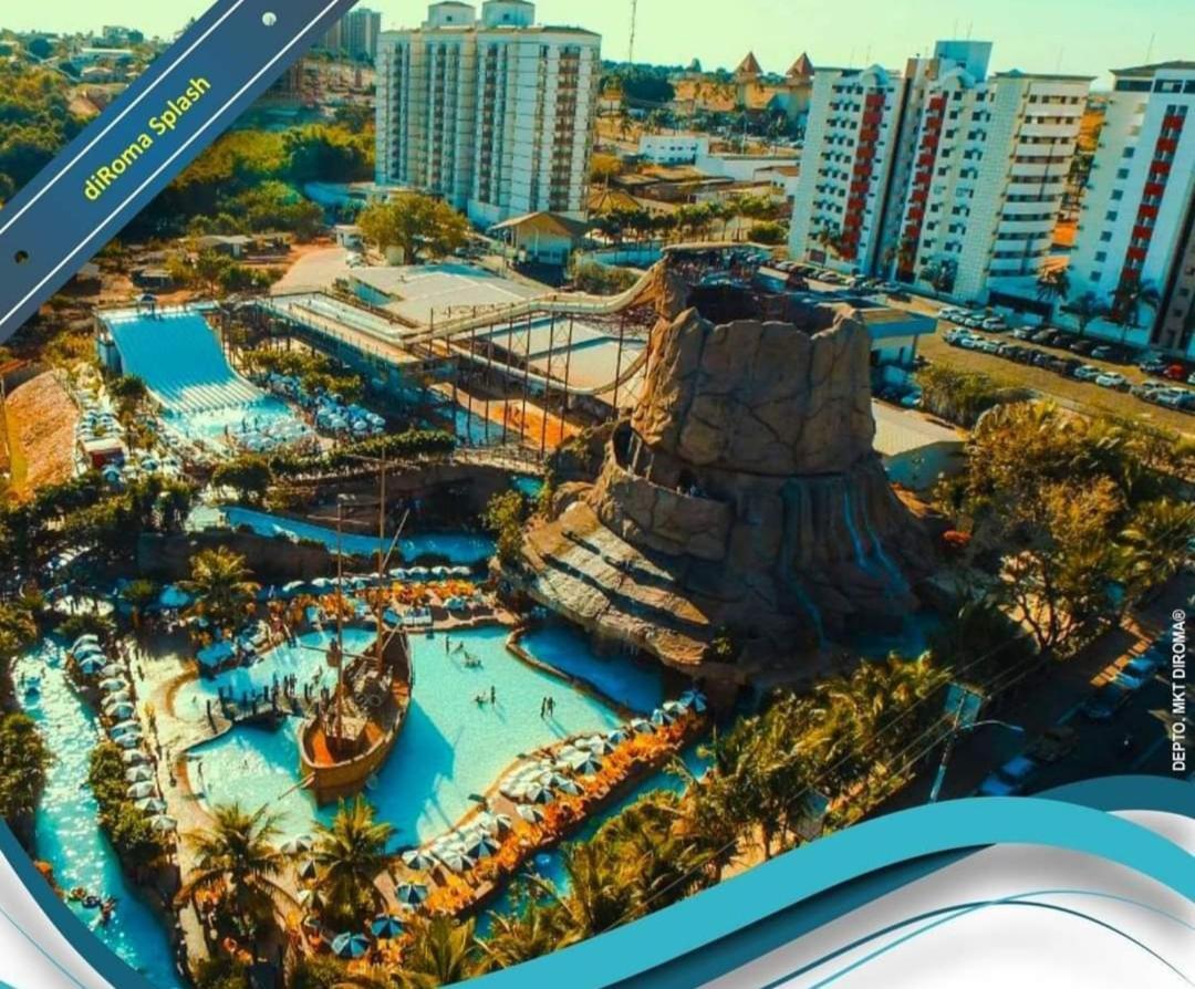דירות קאלדס נובאס Piazza Acqua Park מראה חיצוני תמונה